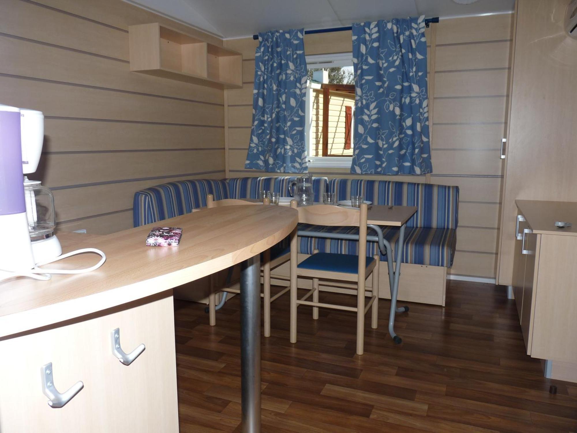 Mobile U Sole Marinu Camping Patrimonio